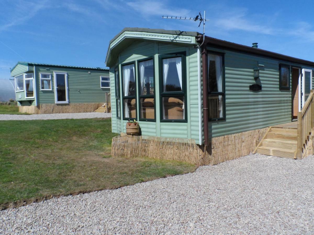 Luxury Mobile Home Near Perranporth Situated On A Quiet Farm Truro Exterior foto